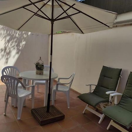Cozy Flat With Terrace Apartman Palamós Kültér fotó